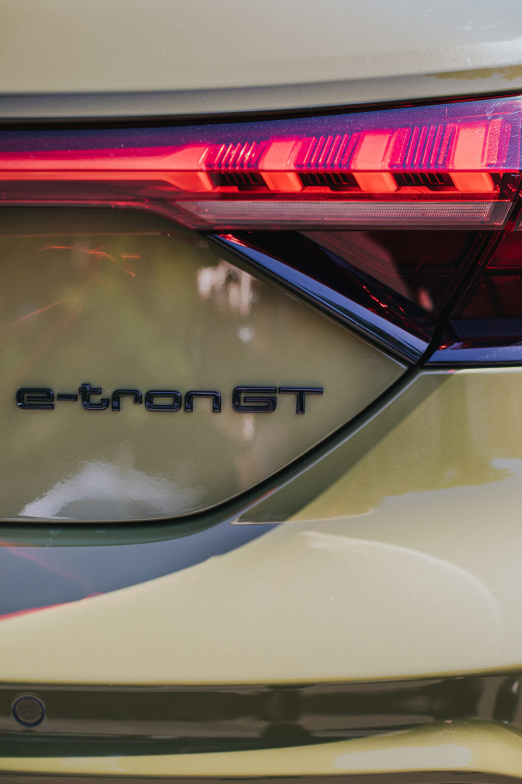 How long do Electric Vehicle batteries last? H&L Motors